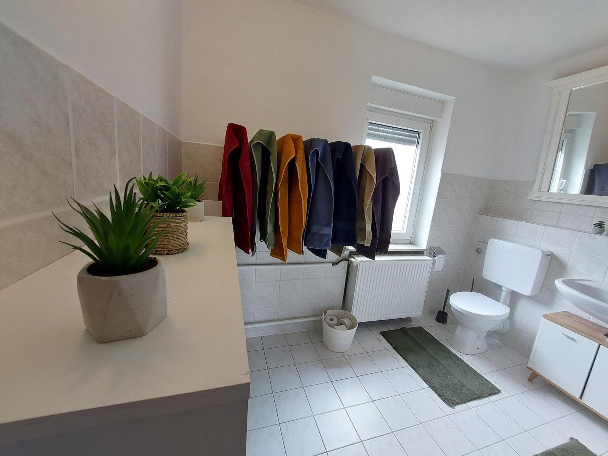 Cozy Home, 7 Beds, Wifi, Kitchen, Balcony, Bielefeld Center Ngoại thất bức ảnh
