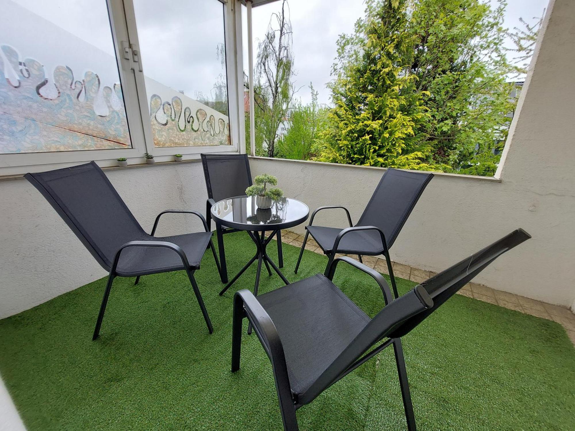Cozy Home, 7 Beds, Wifi, Kitchen, Balcony, Bielefeld Center Ngoại thất bức ảnh